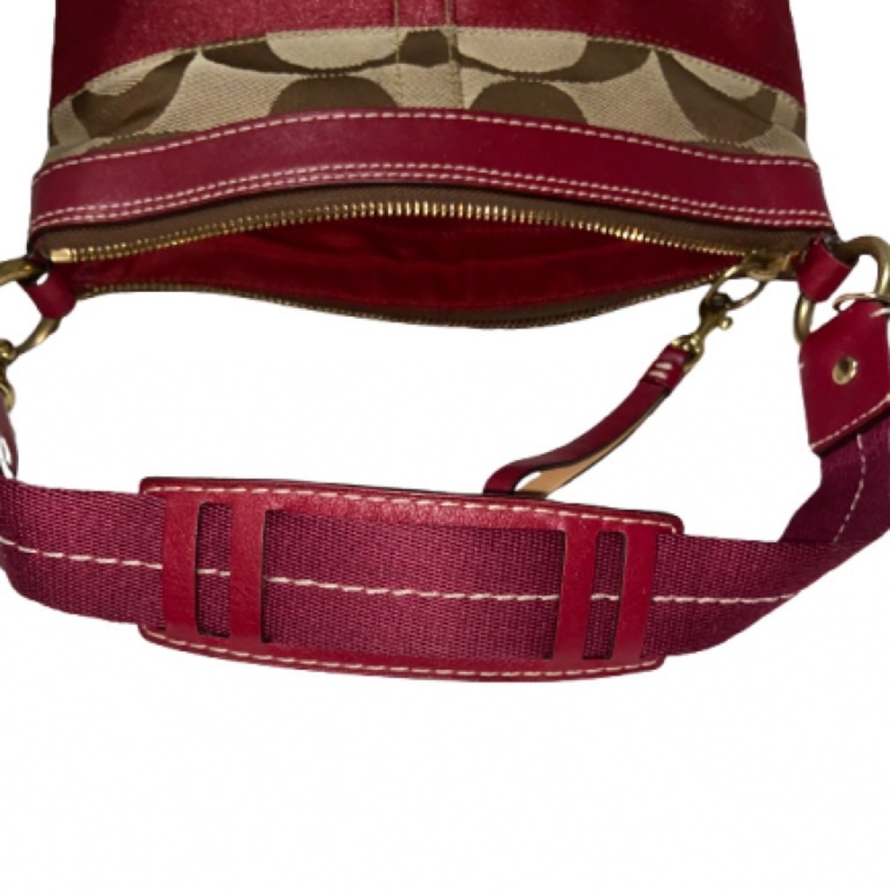Coach 2006  Signature Canvas Shoulder Bag with Red Trim, card holder & charm - Picture 10 of 10